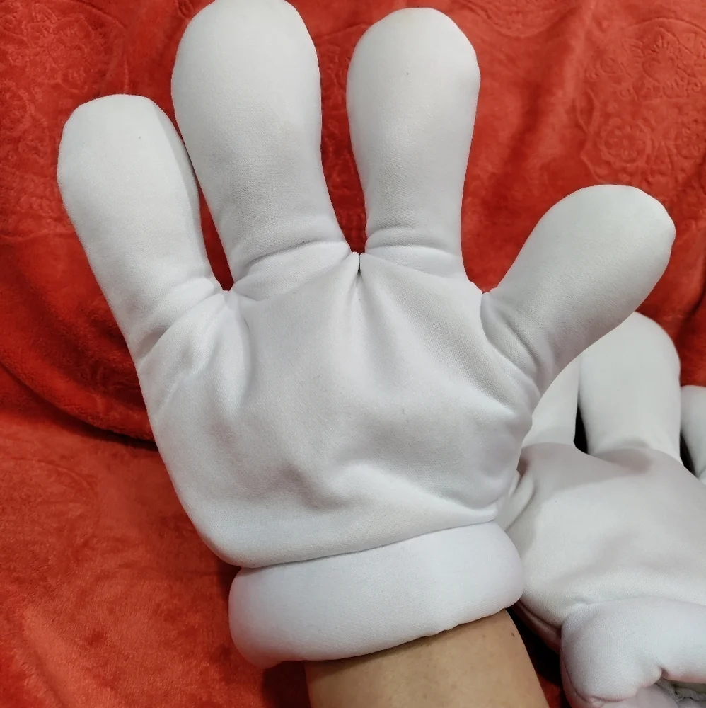 Disney Parks Mickey Mouse white puffy gloves